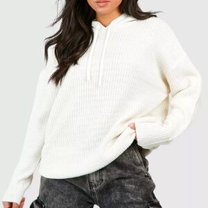 𝅺TRESICS Women’s Soft White Sweater!